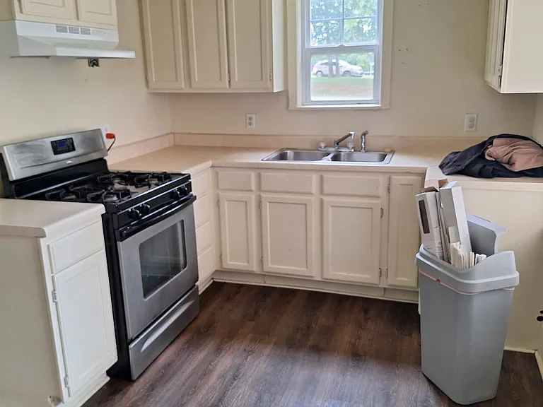 221 Bennett Blvd — Photo 11
