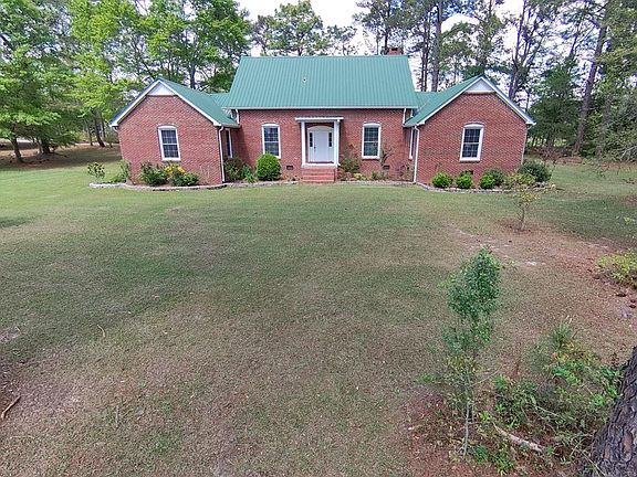 3rd image of 551 Baxter Rd