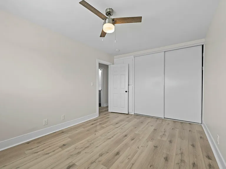 4022 42nd St #9 — Photo 10