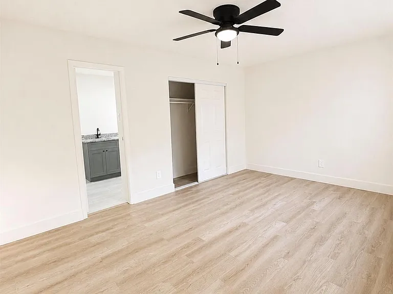 6706 Dinner Creek Ct — Photo 7