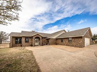 8410 W Coombs Rd, Lawton, OK 73505