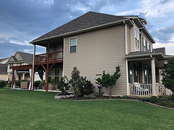 5th image of 701 Avalon Dr