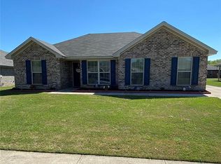37 Starlite Ln, Millbrook, AL 36054