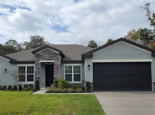 2225 Estes Dr, Geneva, FL 32732