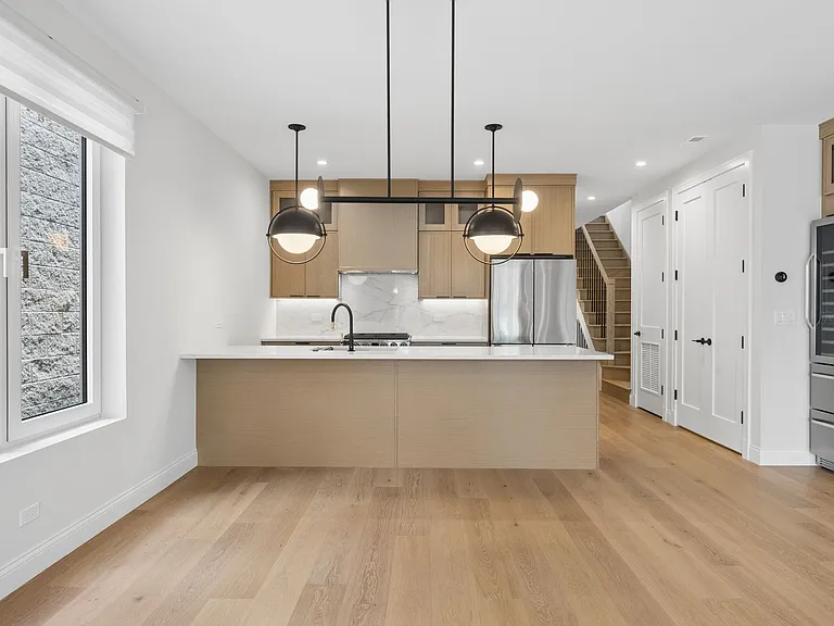 3739 N Clifton Ave #3 — Photo 9