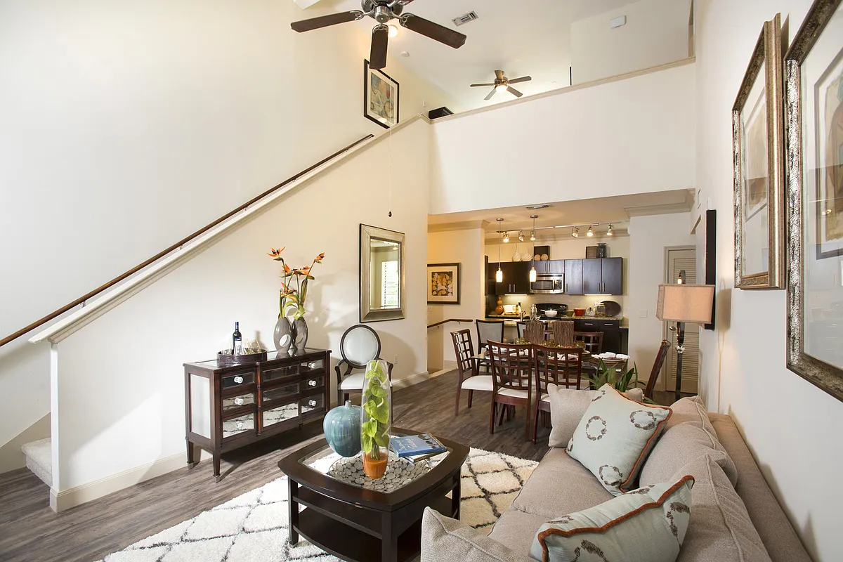 Building Photo - Braeswood Place