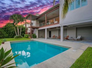 11671 Isle Of Palms Dr, Fort Myers Beach, FL 33931