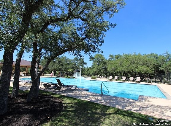 4th image of 5729 Dry Comal Dr