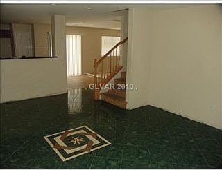 3rd image of 5686 Old Colony Dr