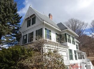 27 Green St, Gardner, MA 01440