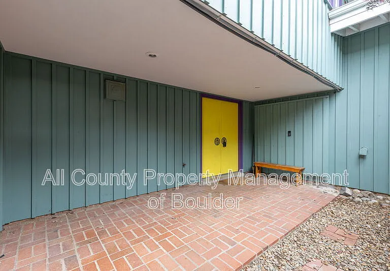 2220 Norwood Ave — Photo 31