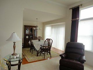 4th image of 17252 Pond Dr