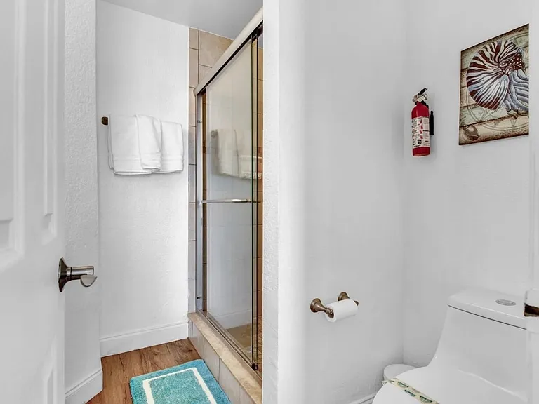 10330 Turkey Lake Rd #105 — Photo 9