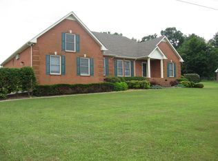 109 Overlook Ct, Portland, TN 37148