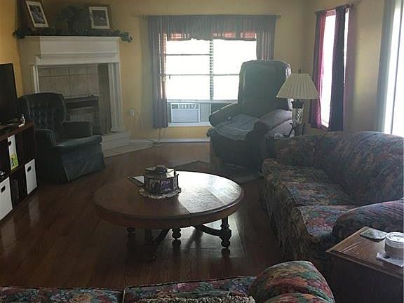 3rd image of 2104 Oliver Springs Way