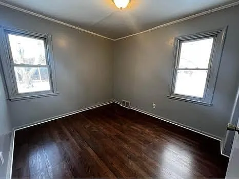 19503 Hickory St — Photo 2