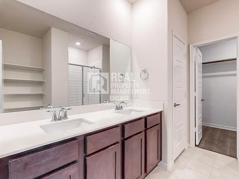 2321 Astapor Dr — Photo 25
