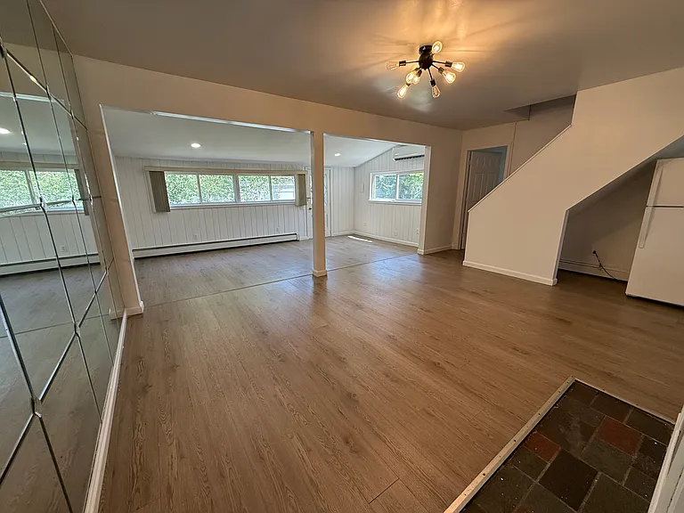 61 Friendly Rd — Photo 5