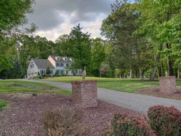 40 Rustic Trl, Raritan Twp., NJ 08822