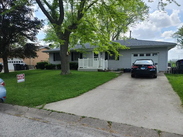 211 Rayjon Dr, Oreana, IL 62554