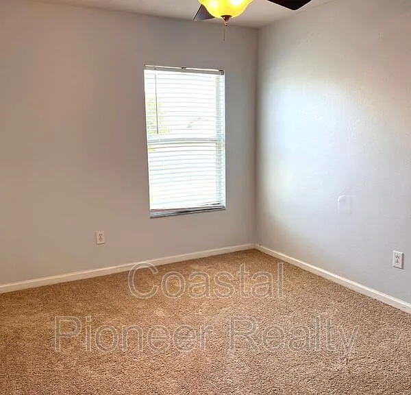 11404 Misty Isle Ln — Photo 30