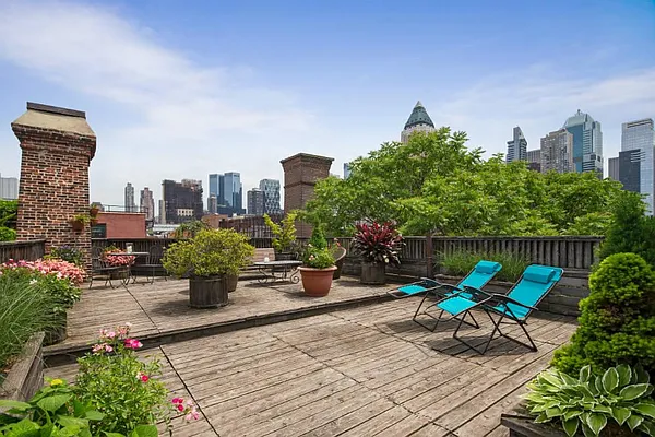 Sold by Town Residential | media 3