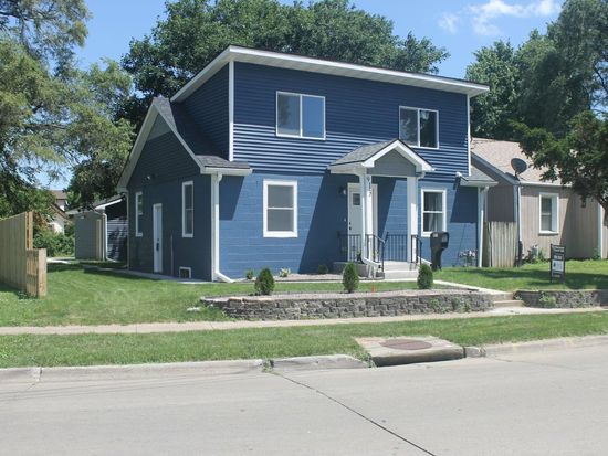 913 E 23rd St, Des Moines, IA 50317