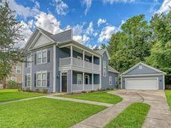 1062 Moss Grove Dr, Moncks Corner, SC 29461