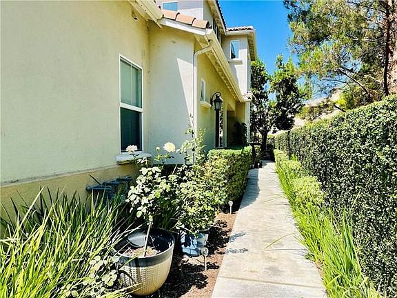 4th image of 8972 Cuyamaca St