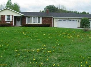 366 E Madison Rd, Madison, ME 04950