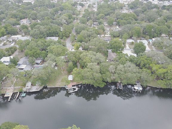 4th image of 7320 N Ola Ave