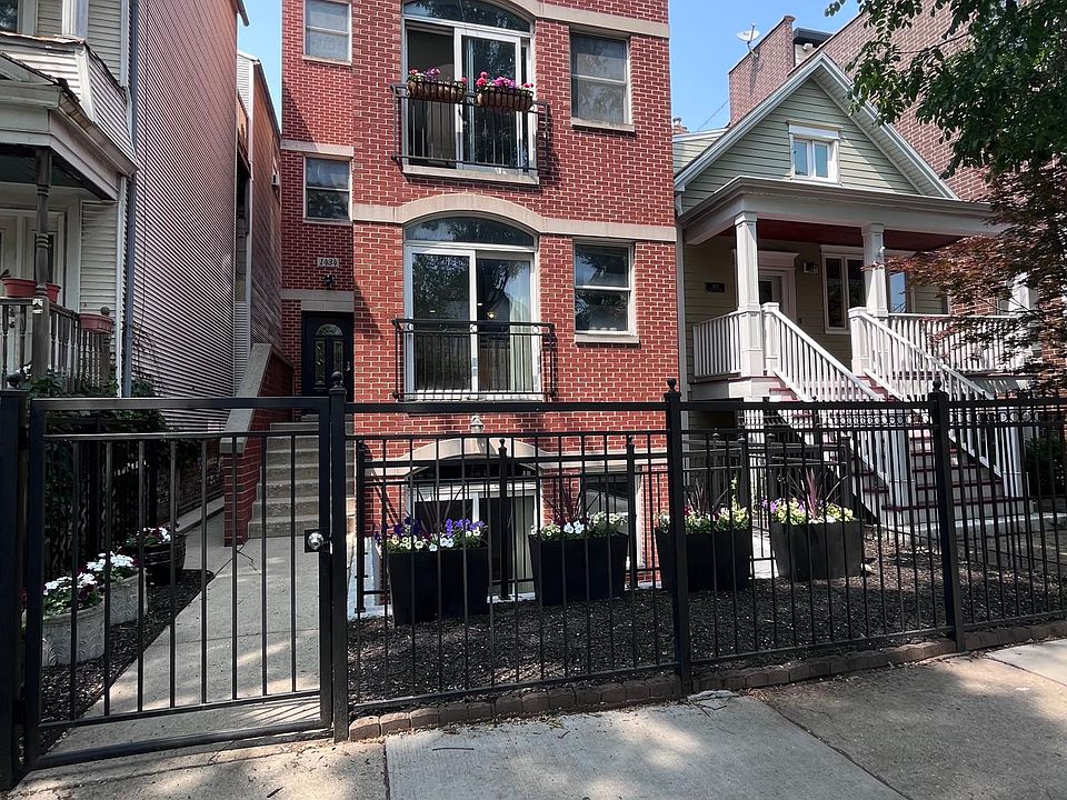 1st image of 1434 W Diversey Pkwy #1