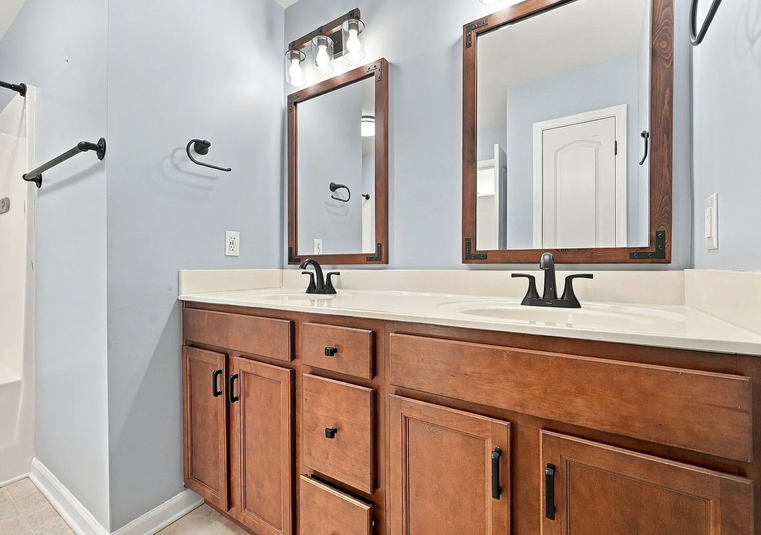 506 Oyster Rock Lane — Photo 2