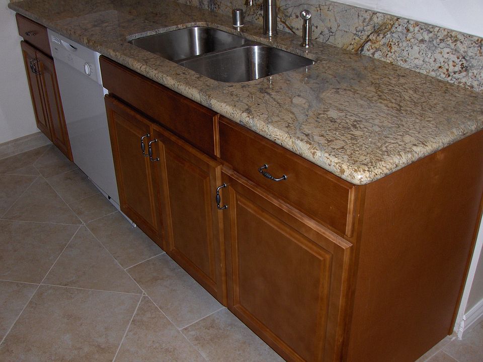 1st image of 1807 Fremont Ave APT 206