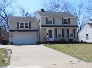 4898 Fairlawn Rd, Lyndhurst, OH 44124