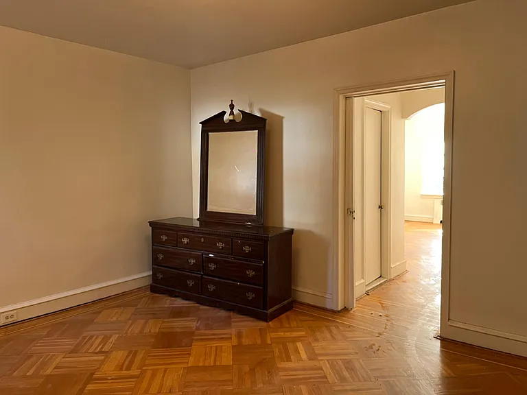 3403 Sheffield Ave #1 — Photo 22