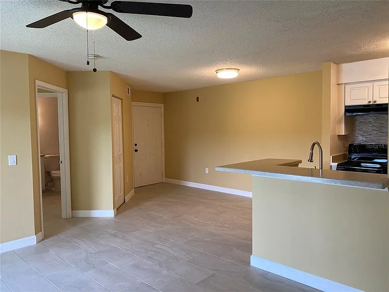 1225 Bermuda Lakes Ln #107 — Photo 5