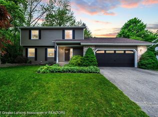 429 Nuggett Dr, Lansing, MI 48917