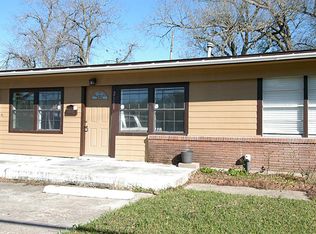 2111 Strawberry Rd, Pasadena, TX 77502