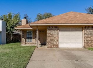 1034 Irene St, Burleson, TX 76028