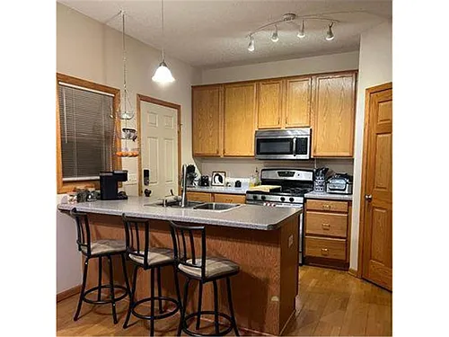 1131 Irving Ave N Photo 1