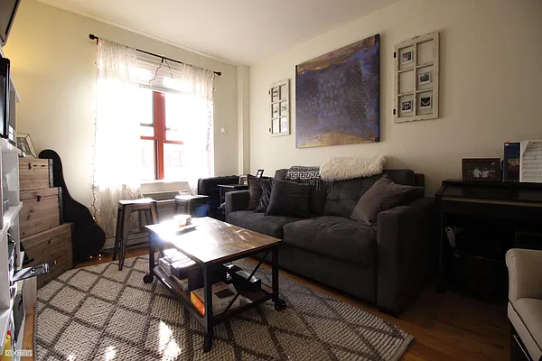 Rented by Citi Habitats | media 54