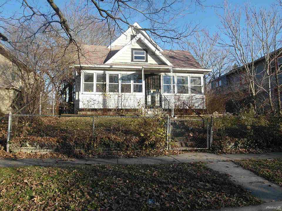 1st image of 3855 N Park Ave