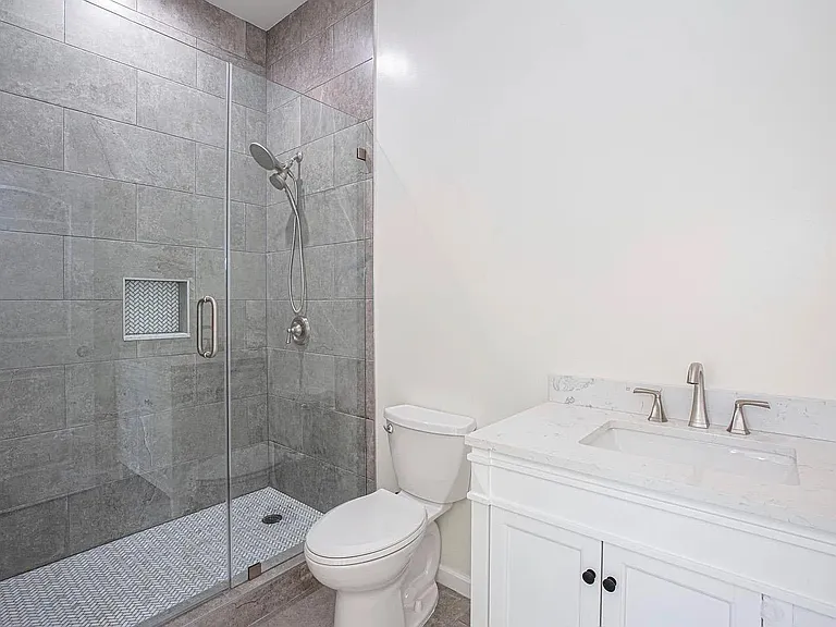 2757 Paloma St — Photo 13