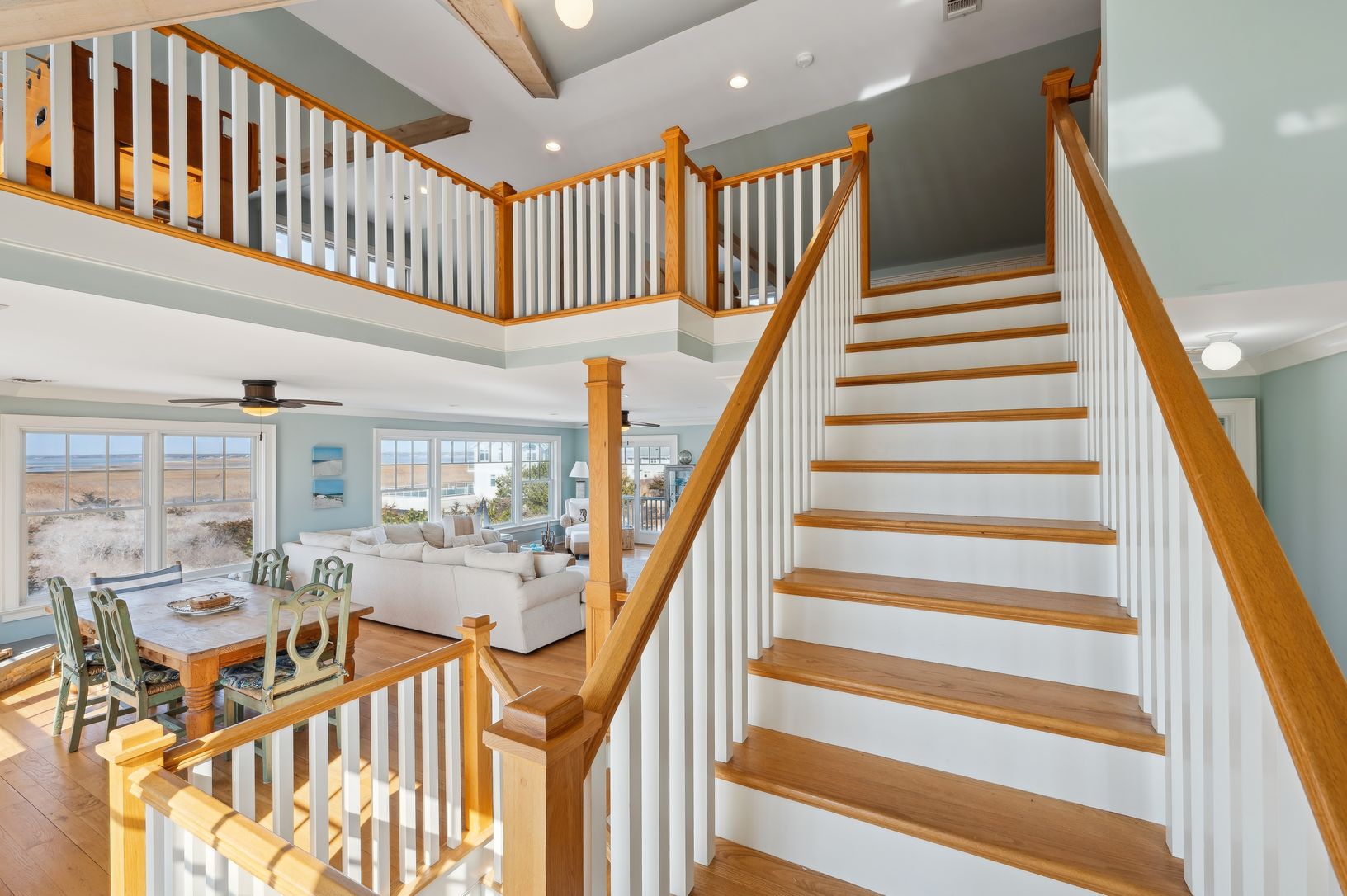  Stairs to Loft