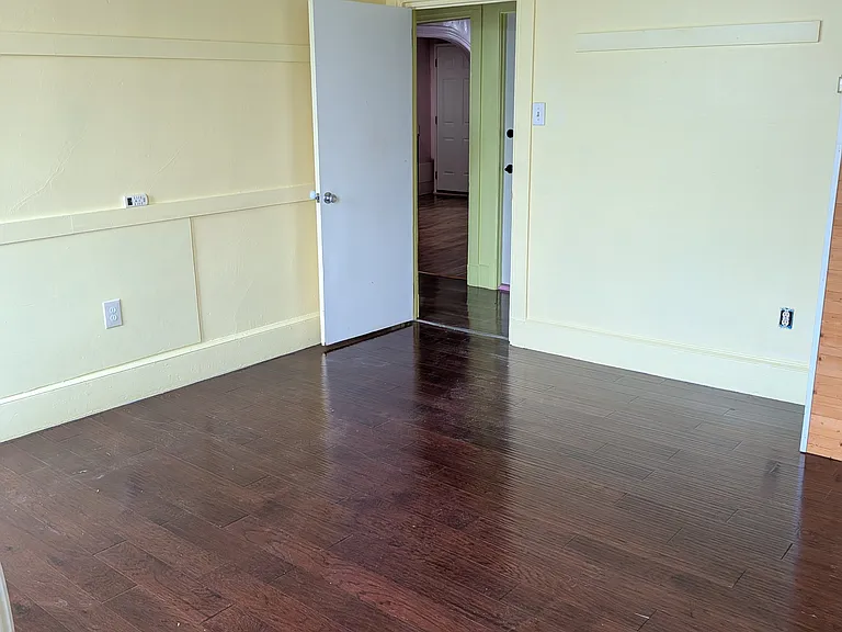429 Mill St #301 — Photo 8