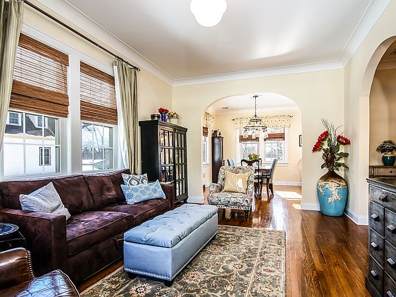 3rd image of 15 Edgewood Ave