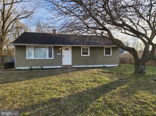 120 S Dennis Dr, Clayton, NJ 08312