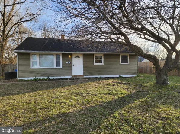 120 S Dennis Dr, Clayton, NJ 08312