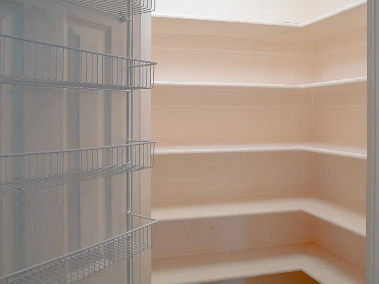 1730 Mineral Springs Dr — Photo 11
